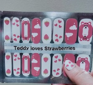 Bindy's Teddy Loves Strawberries Nail Polish Wrap