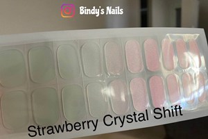 Bindy's Strawberry Crystal Shift Gel Wrap